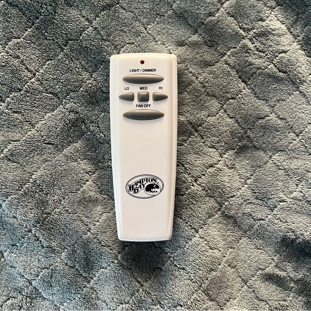 Hampton Bay White Remote Control for fan